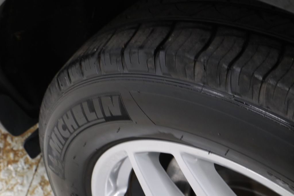 Certified 2024 Ford Edge SEL AWD/4WD image 21