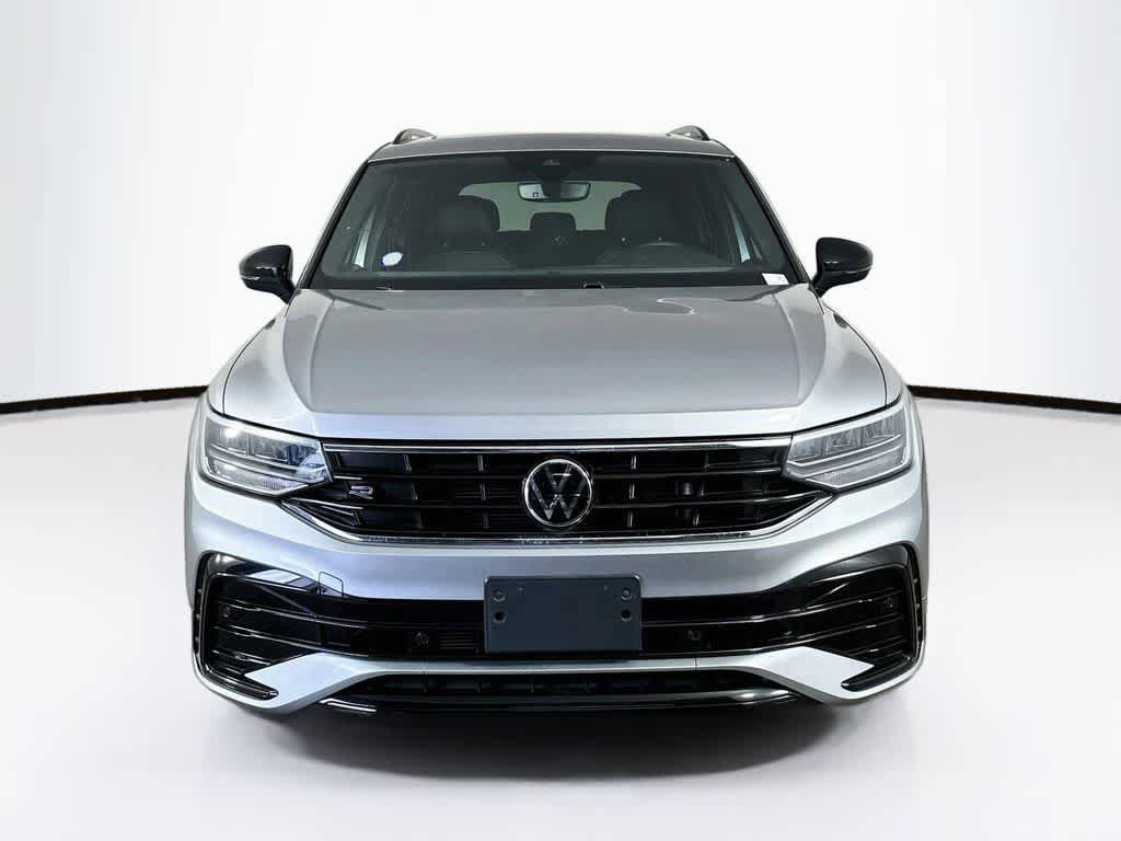 Used 2023 Volkswagen Tiguan SE R-Line AWD/4WD image 6