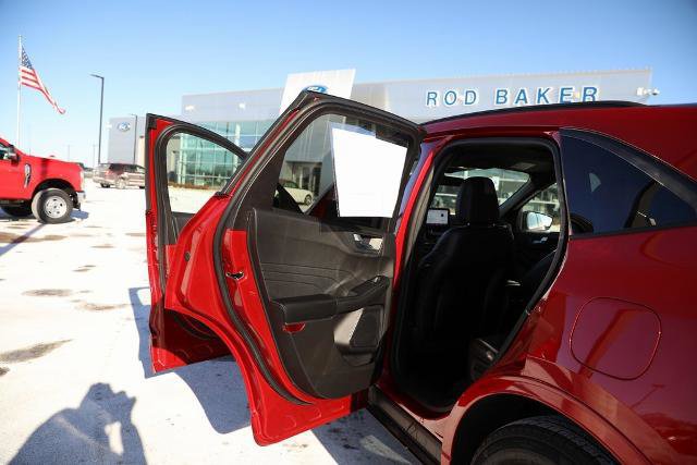 Certified 2023 Ford Escape ST-Line image 24