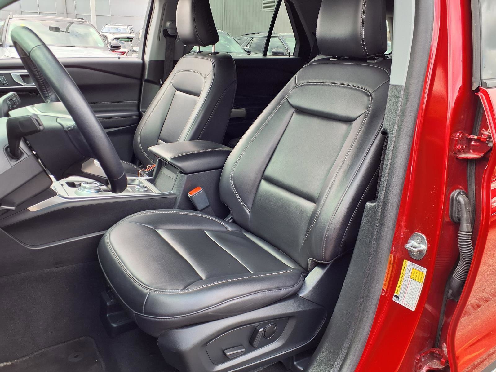 Certified 2023 Ford Explorer XLT w/ Equipment Group 202A image 10