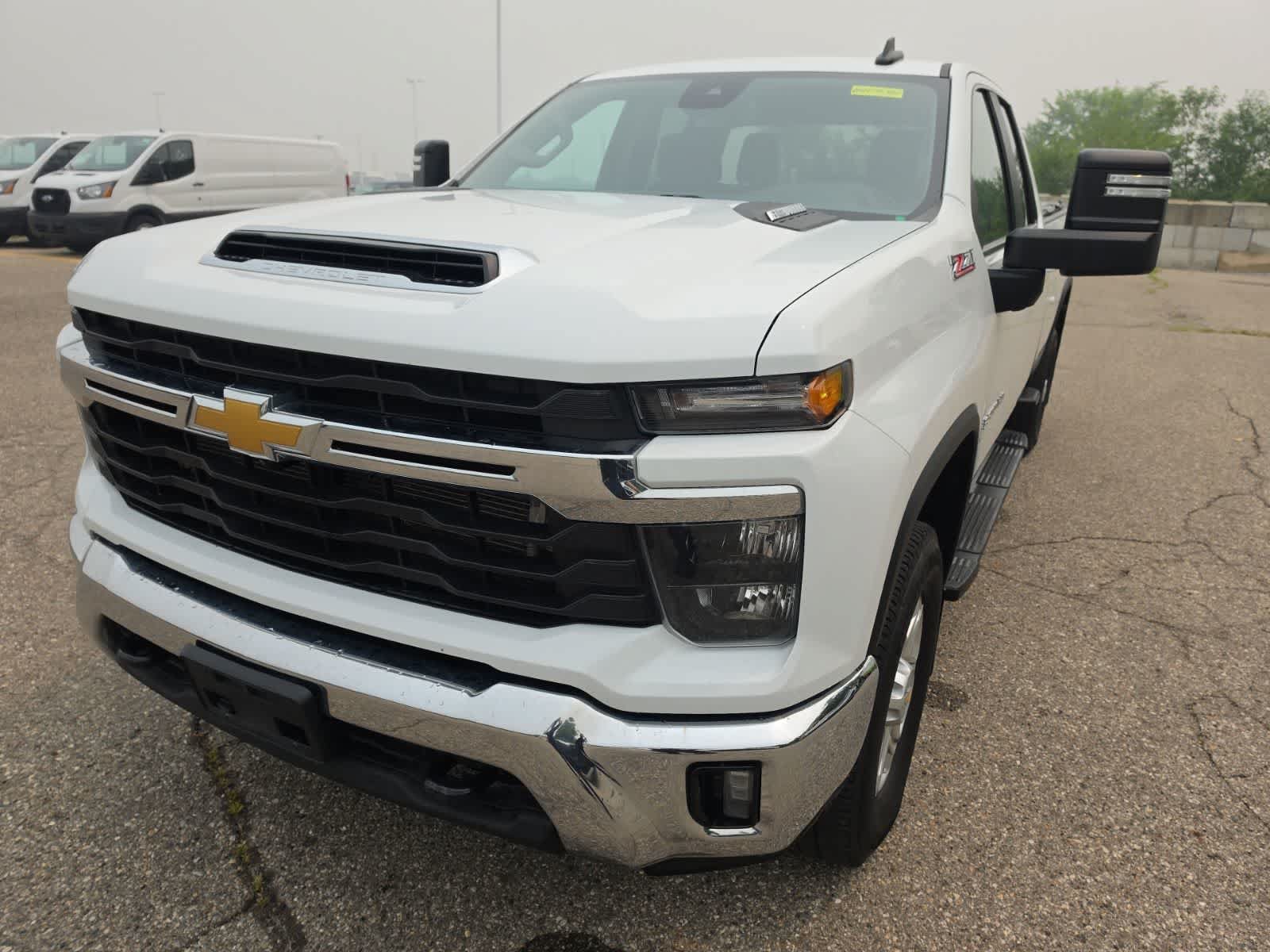 Used 2024 Chevrolet Silverado 3500 LT w/ True North Edition AWD/4WD video 2