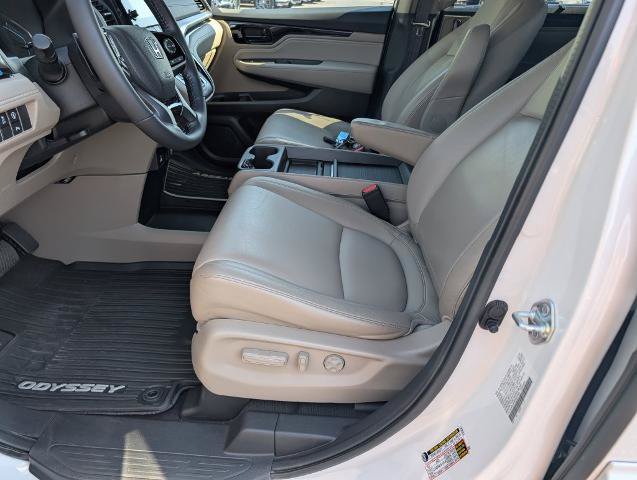 Used 2023 Honda Odyssey Touring image 14