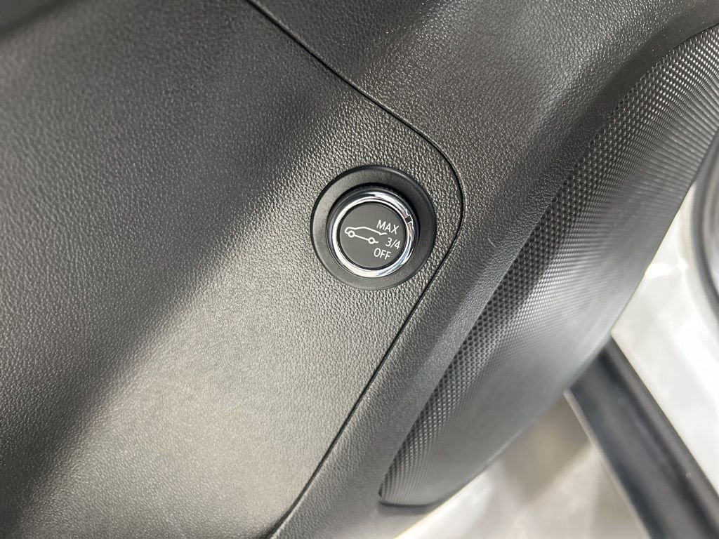 Used 2019 GMC Acadia SLT image 15