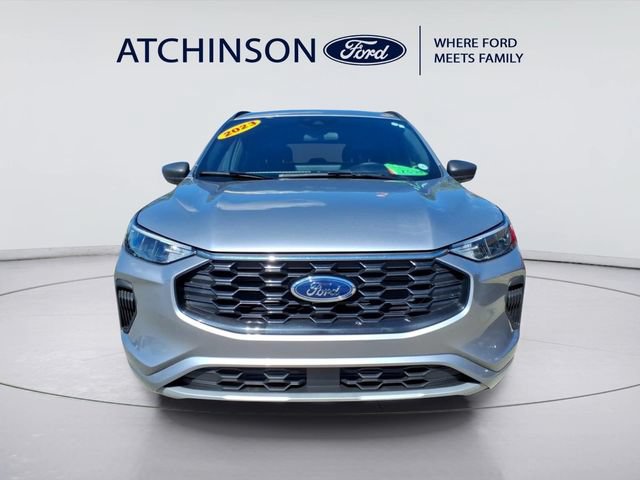 Certified 2023 Ford Escape ST-Line w/ Tech Pack #1 AWD/4WD image 2
