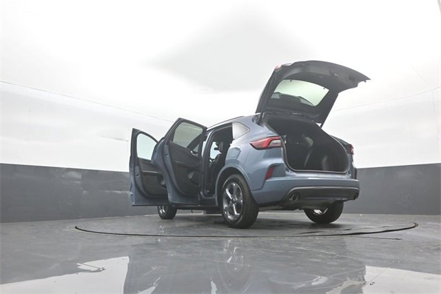 Certified 2023 Ford Escape ST-Line w/ Tech Pack #1 image 39