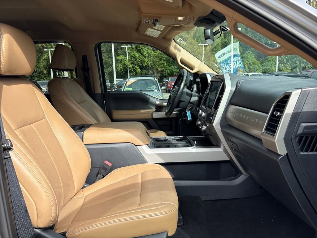 Certified 2022 Ford F250 Lariat w/ Chrome Package image 28