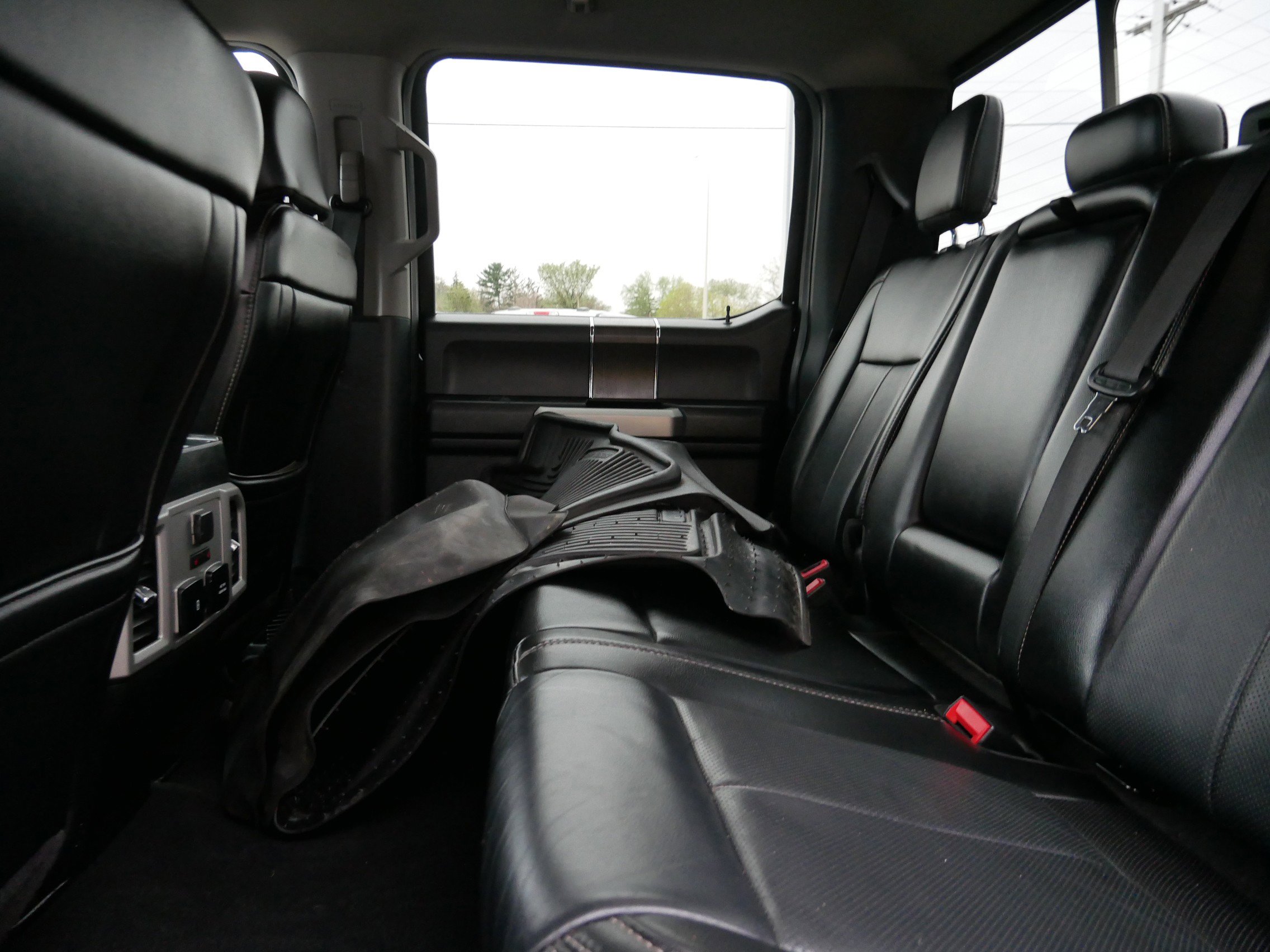 Certified 2020 Ford F350 Lariat w/ Lariat Ultimate Package AWD/4WD image 7