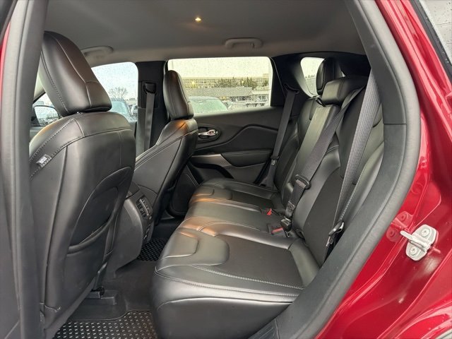 Used 2020 Jeep Cherokee Latitude Plus w/ Cold Weather Group image 10