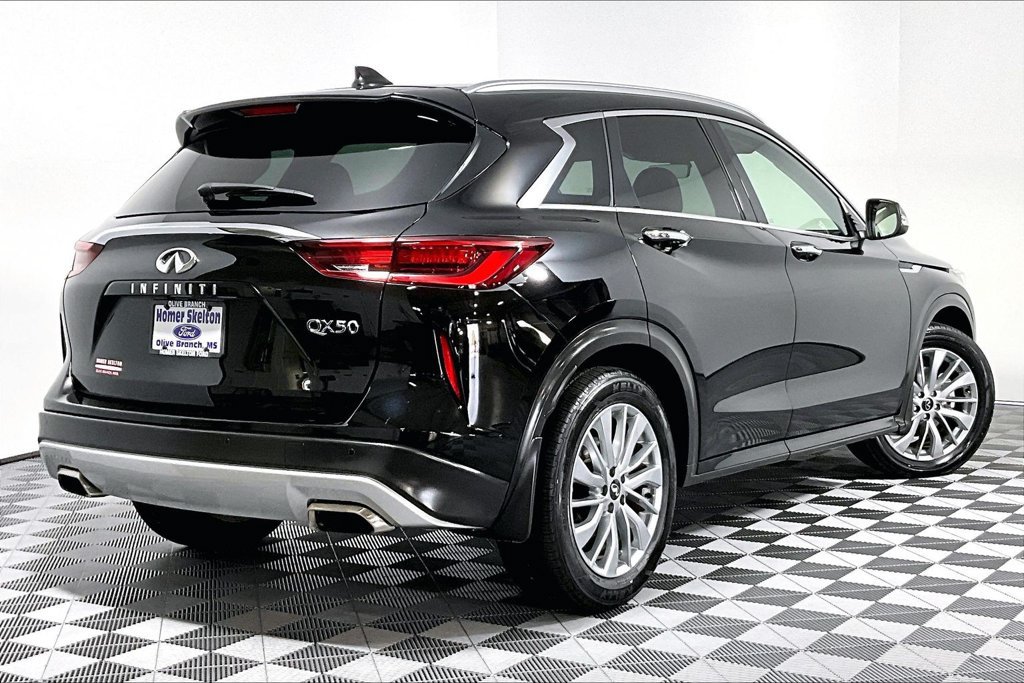 Used 2023 INFINITI QX50 Luxe FWD image 12