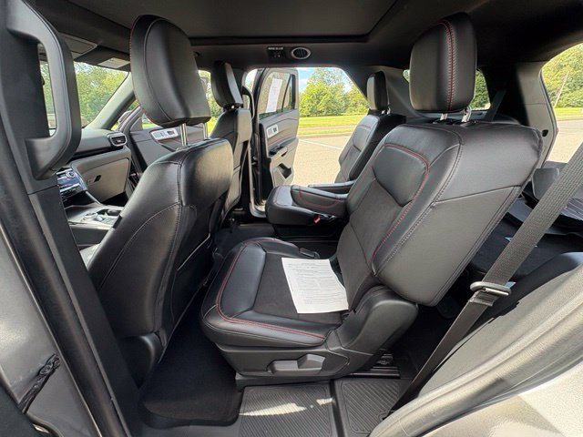 Certified 2023 Ford Edge ST-Line AWD/4WD image 13