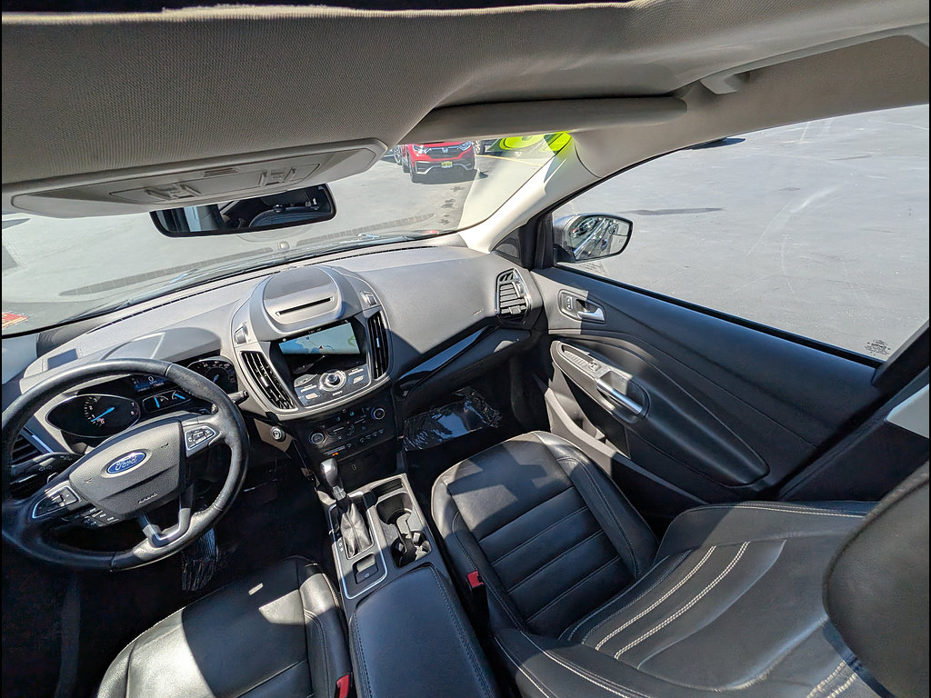 Certified 2018 Ford Escape Titanium AWD/4WD image 15