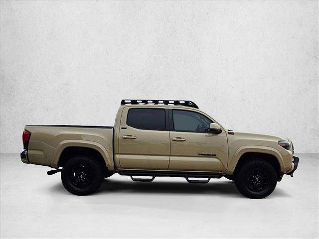 Used 2020 Toyota Tacoma SR5 RWD image 4