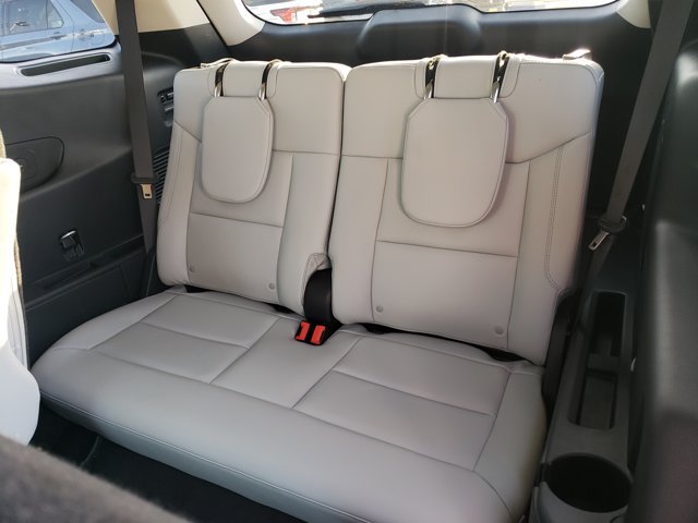 Certified 2026 Ford Explorer Platinum w/ LUX Leather Package AWD/4WD image 17