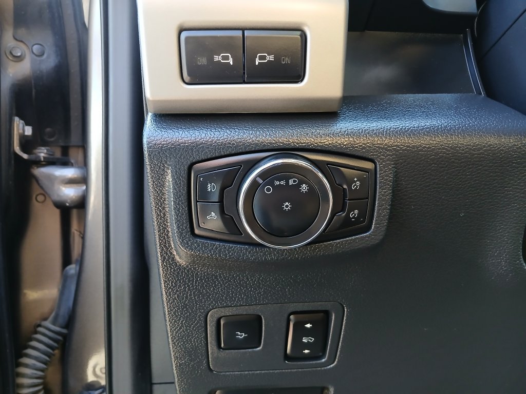 Certified 2022 Ford F250 Lariat w/ Lariat Ultimate Package AWD/4WD image 13