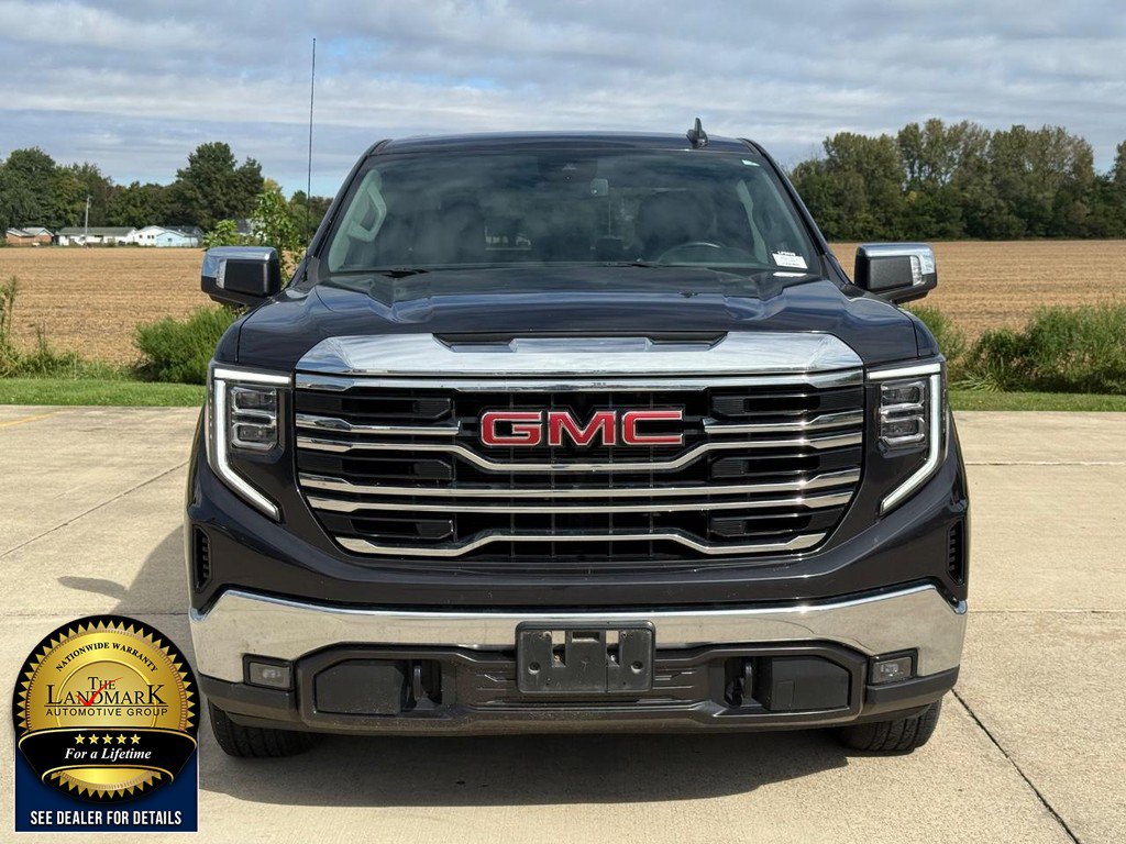 Used 2025 GMC Sierra 1500 SLT AWD/4WD image 2