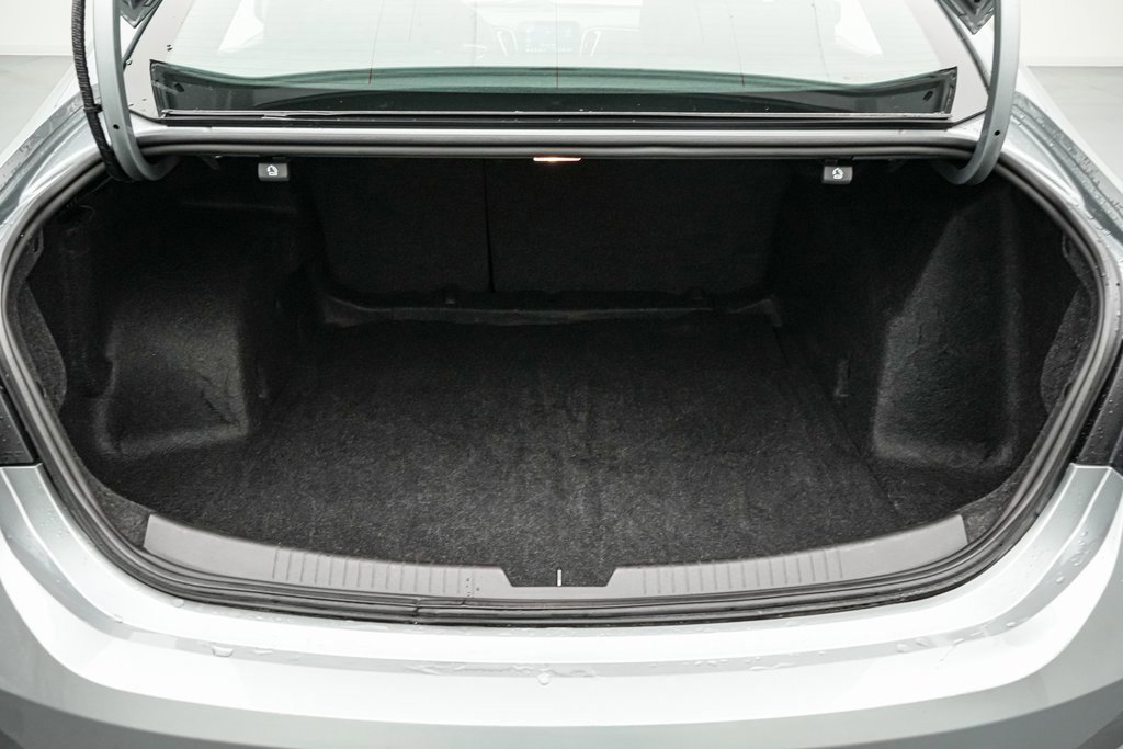 Used 2024 Chevrolet Malibu LT image 19