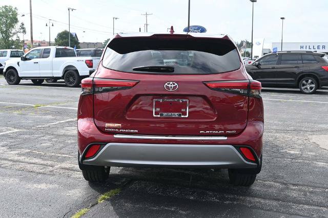 Used 2021 Toyota Highlander Platinum AWD/4WD image 10