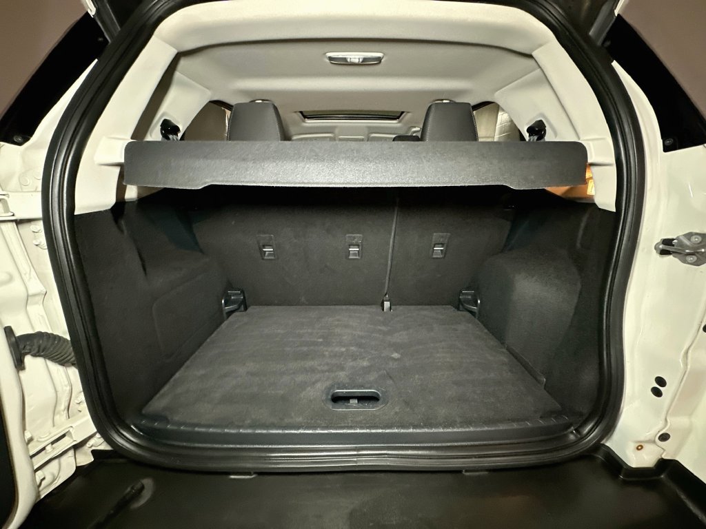 Certified 2019 Ford EcoSport SE w/ SE Convenience Package FWD image 37