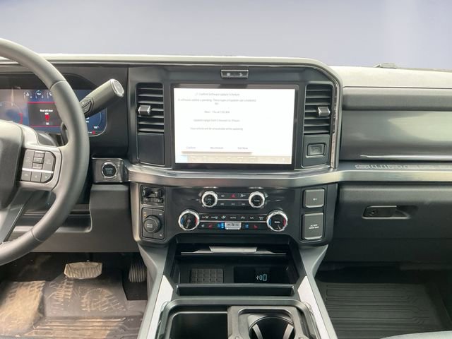Certified 2025 Ford F450 Lariat w/ FX4 Off-Road Package AWD/4WD image 11