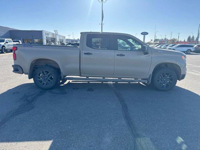 Used 2022 Chevrolet Silverado 1500 LT Trail Boss w/ LT Trail Boss Premium Package AWD/4WD image 11