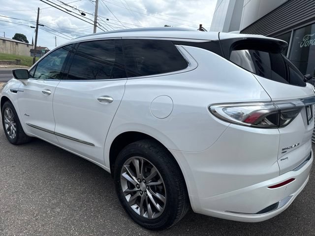 Used 2022 Buick Enclave Avenir w/ Avenir Technology Package AWD/4WD image 8