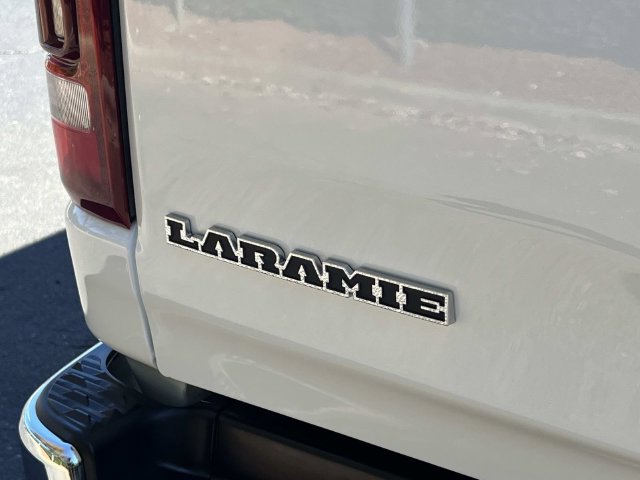 Used 2022 RAM 1500 Laramie AWD/4WD image 13