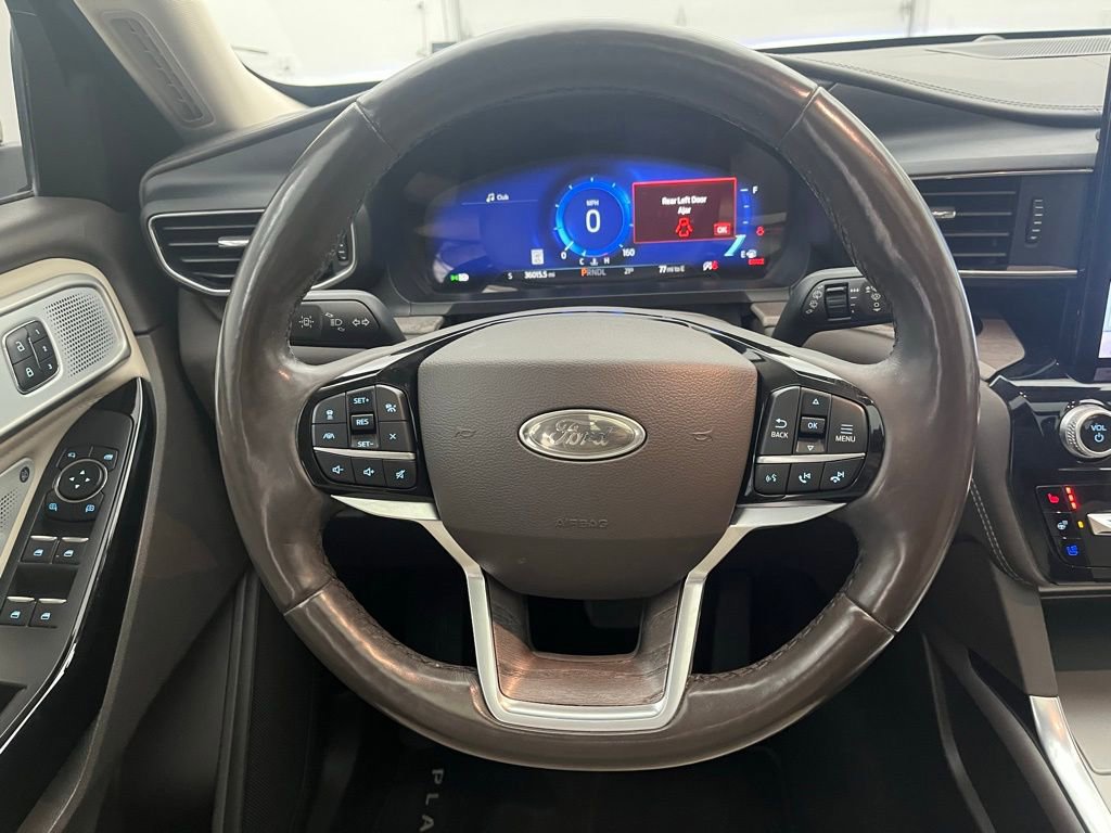 Certified 2022 Ford Explorer Platinum w/ Equipment Group 601A image 22