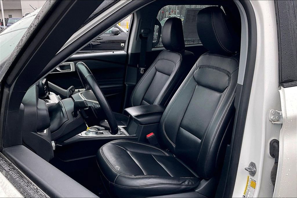 Certified 2020 Ford Explorer XLT w/ Equipment Group 202A image 22