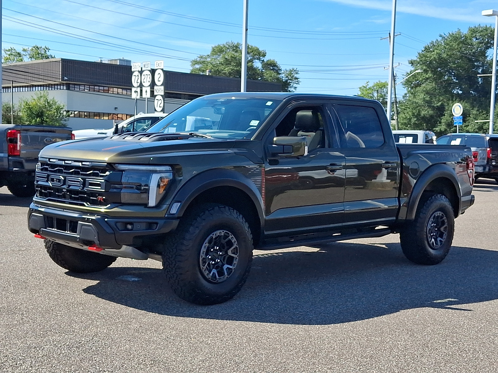 Certified 2025 Ford F150 Raptor w/ Equipment Group 803A Raptor R AWD/4WD image 5