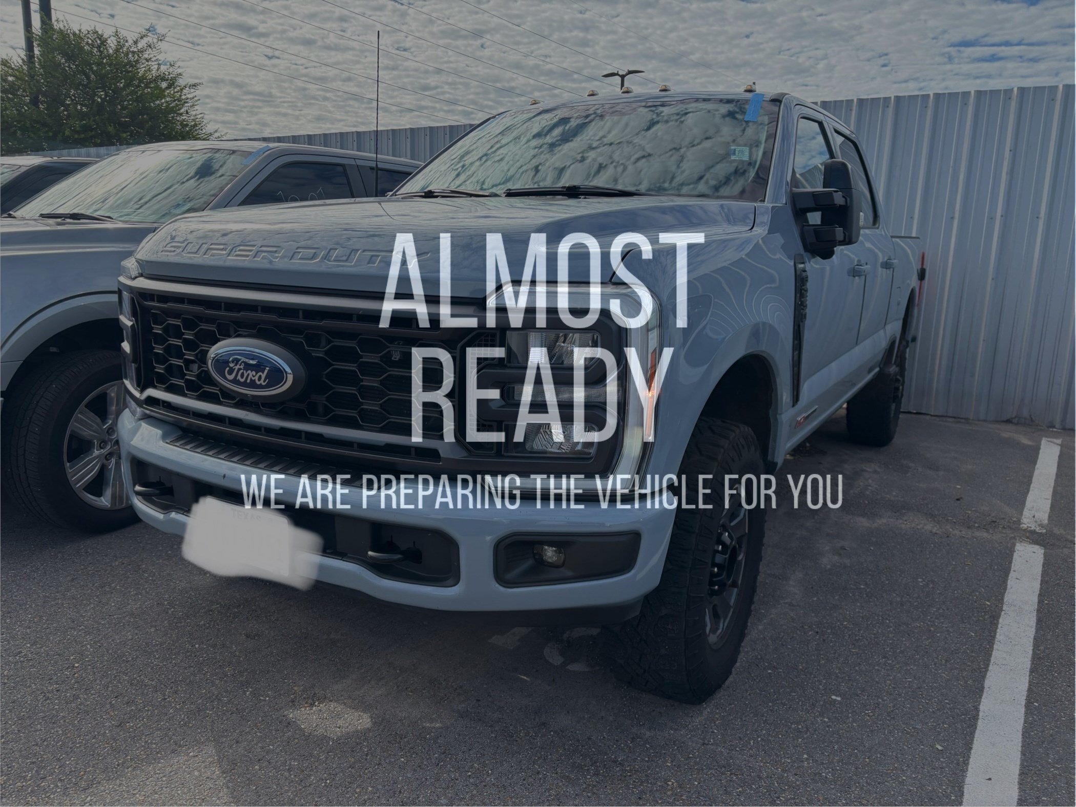 Certified 2024 Ford F250 Lariat w/ Tremor Off-Road Package AWD/4WD image 2