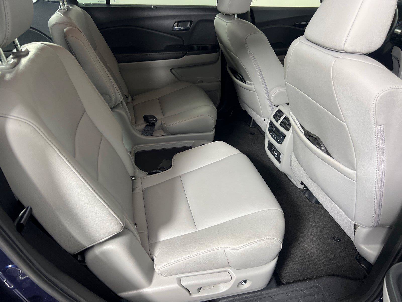 Used 2020 Honda Pilot Touring image 15