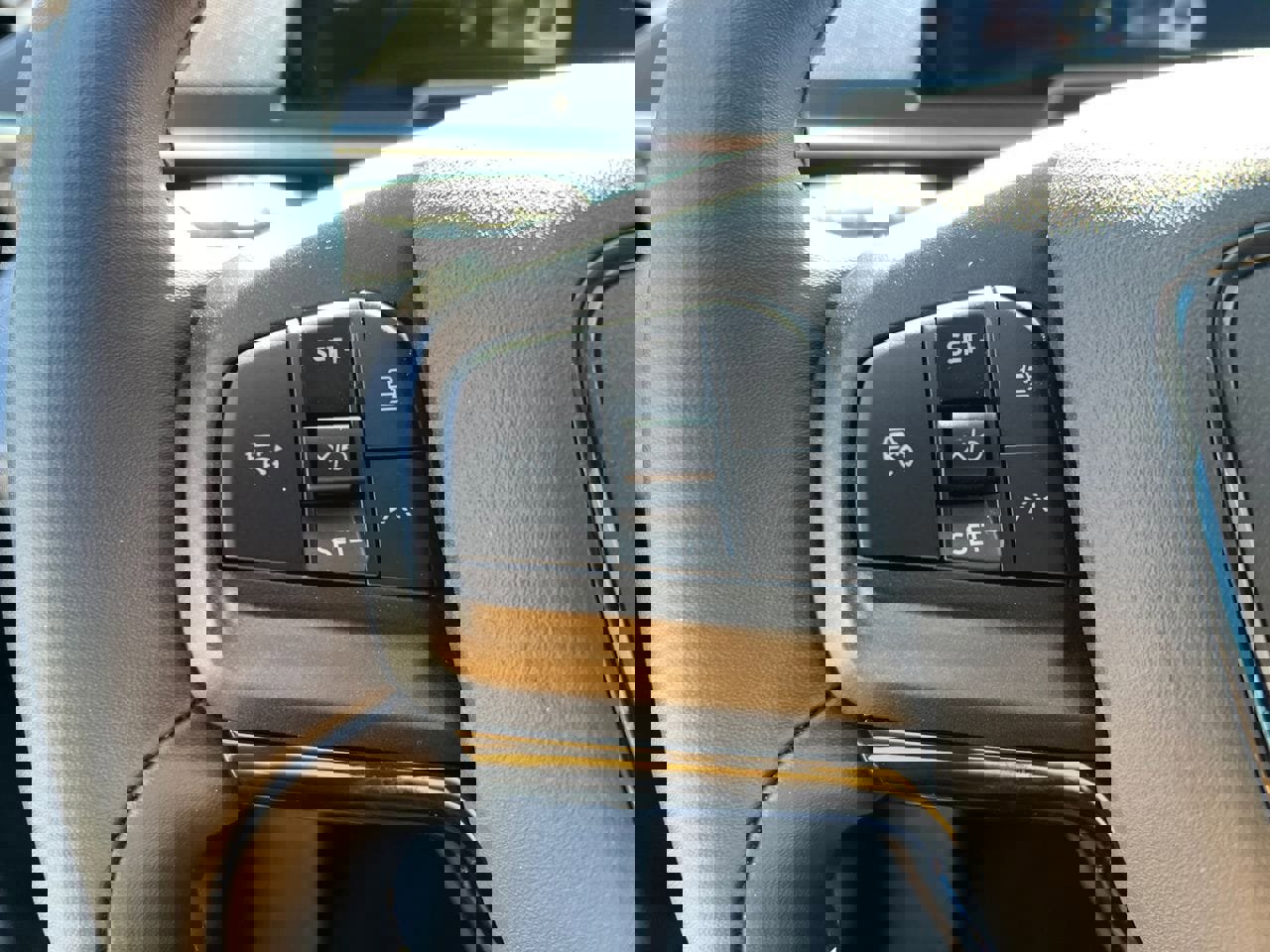 Certified 2025 Ford Mustang Mach-E Select image 33