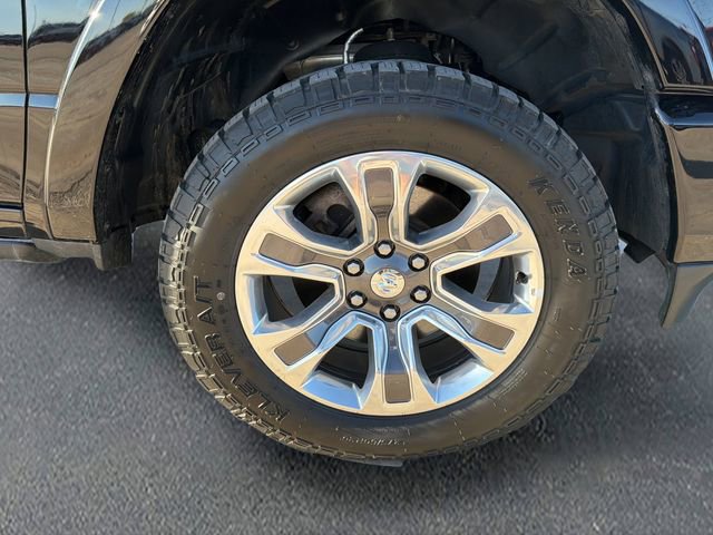 Used 2022 RAM 1500 Limited w/ Body Color Bumper Group image 9