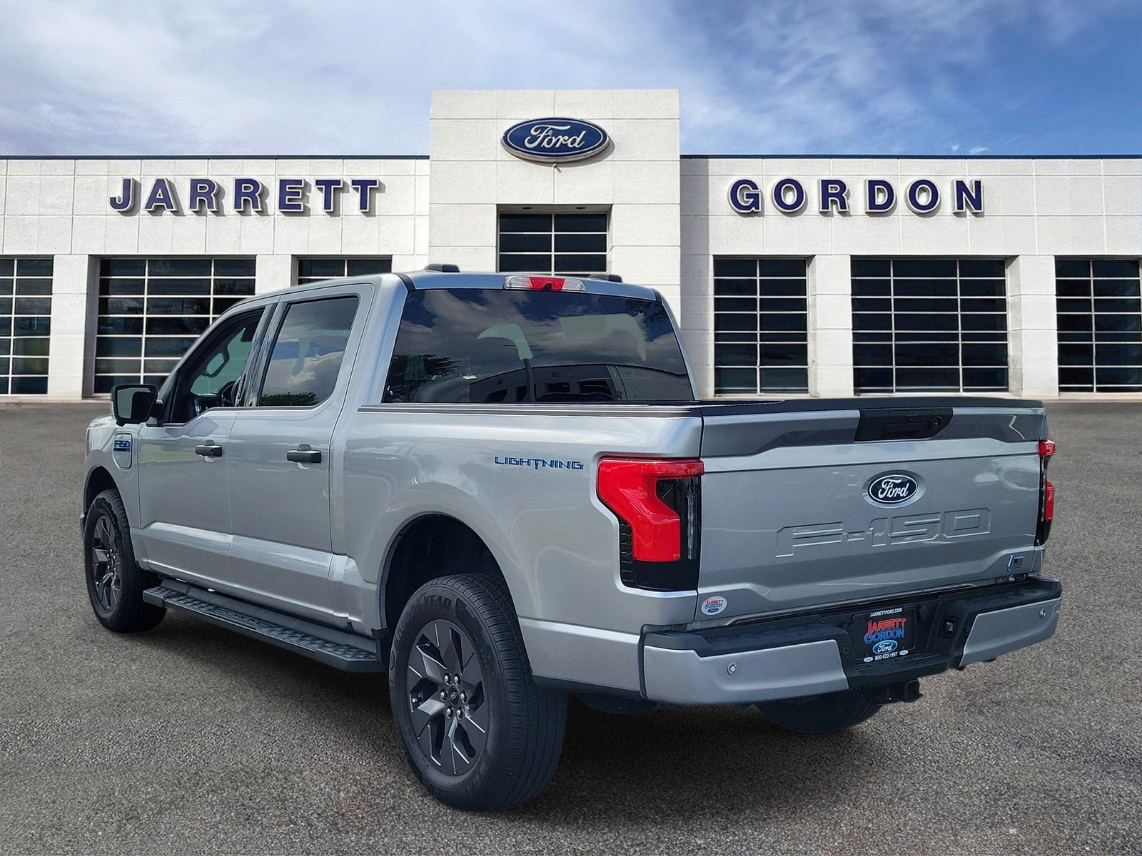 Certified 2024 Ford F150 Lightning XLT AWD/4WD image 3