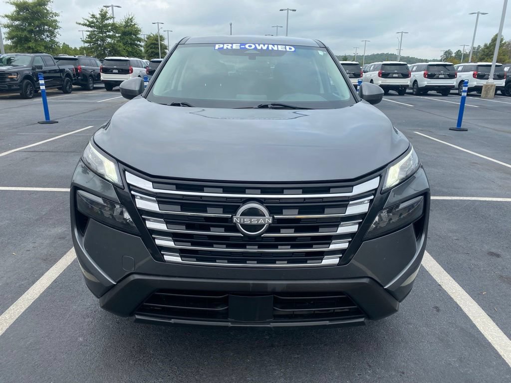 Used 2024 Nissan Rogue SV FWD image 2