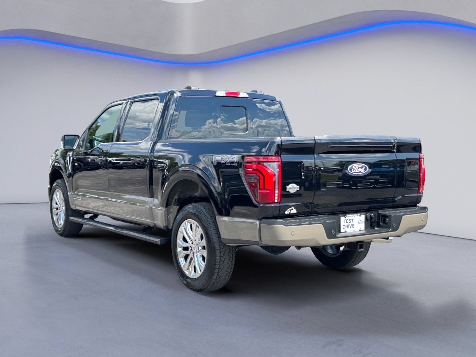 Certified 2025 Ford F150 King Ranch w/ FX4 Off-Road Package AWD/4WD image 3