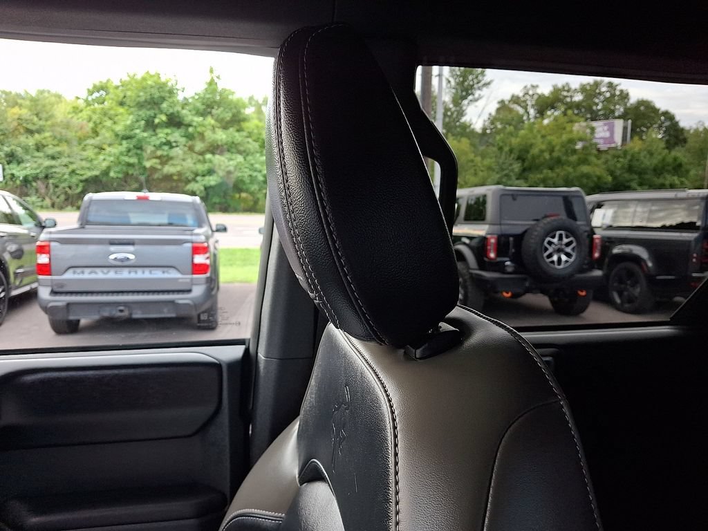 Certified 2025 Ford Bronco Outer Banks w/ Sasquatch Package AWD/4WD image 17
