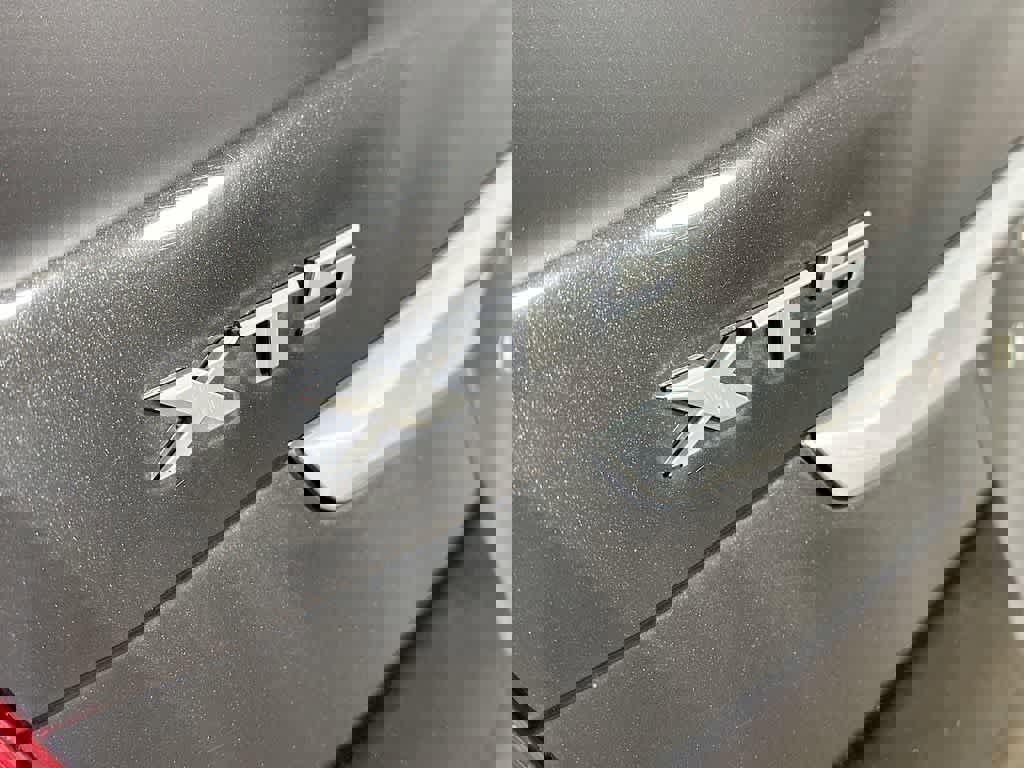 Used 2017 Cadillac XT5 Luxury w/ Driver Awareness Package image 7