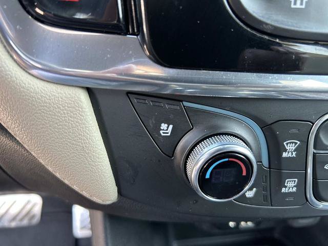 Used 2023 Chevrolet Traverse Premier AWD/4WD image 36