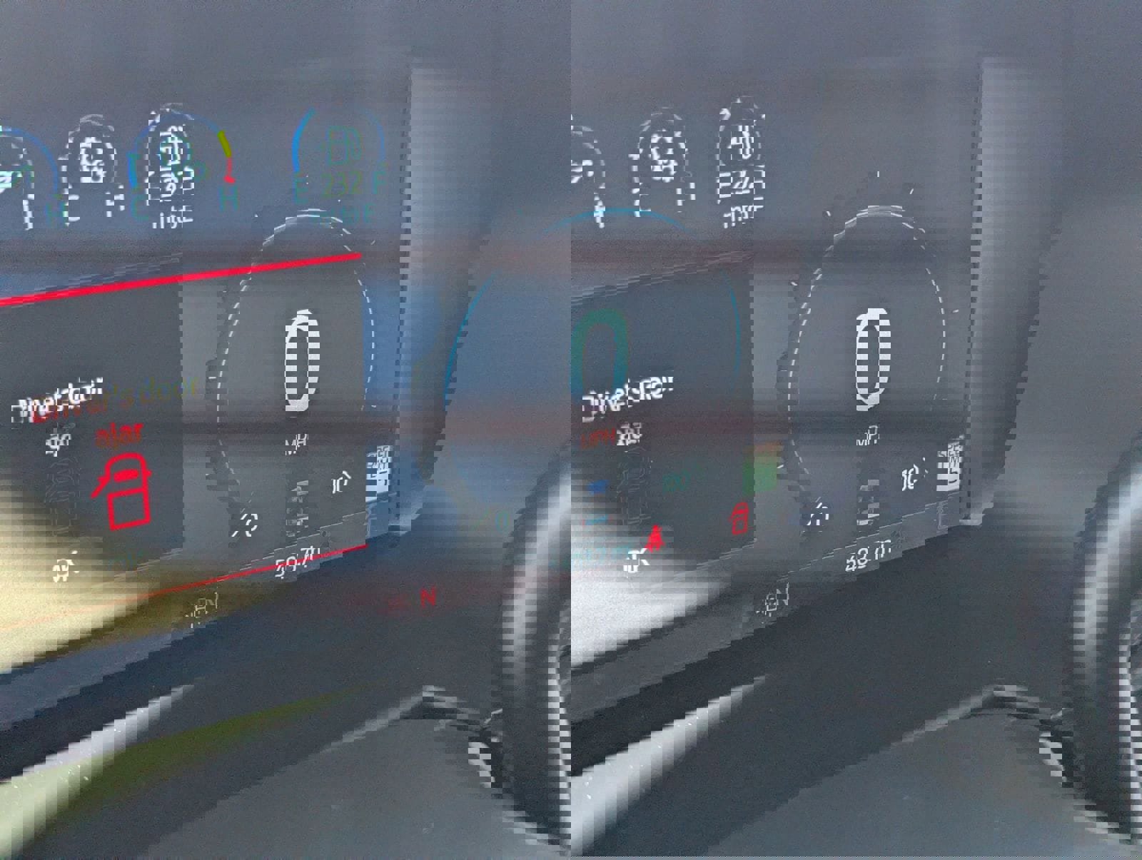 Certified 2026 Ford F250 Platinum w/ Platinum Plus Package AWD/4WD image 31