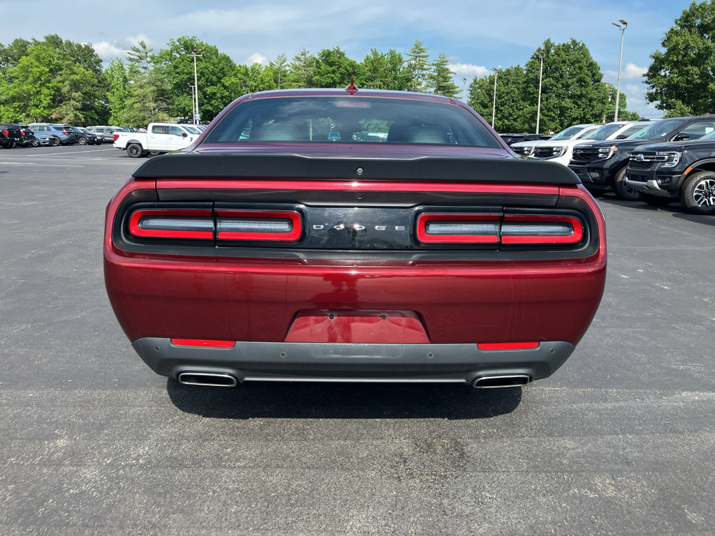 Used 2018 Dodge Challenger SXT Plus RWD image 5