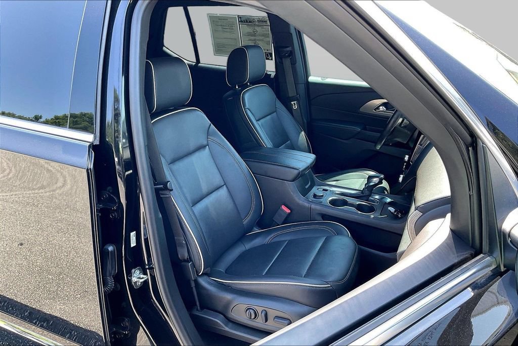 Used 2022 Chevrolet Traverse Premier w/ LPO, Floor Liner Package FWD image 7