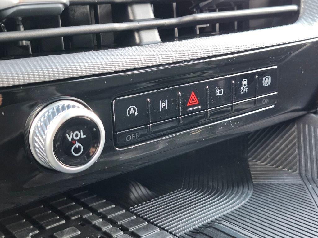 Certified 2025 Ford Explorer ST image 28