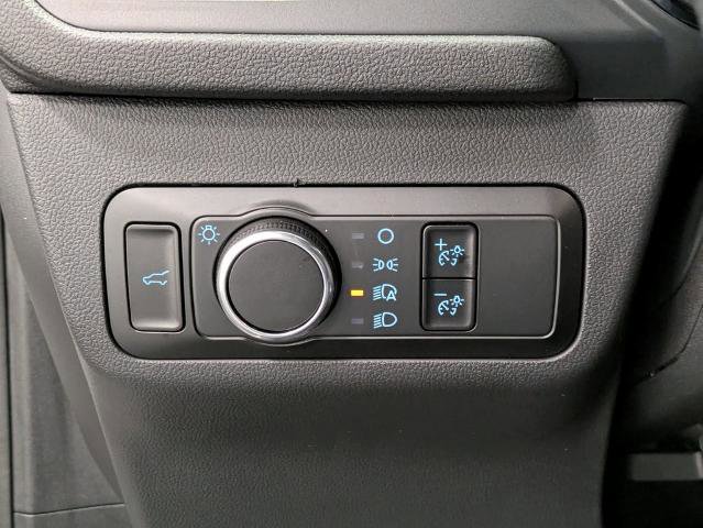 Certified 2025 Ford Escape ST-Line w/ Cold Weather Package image 21