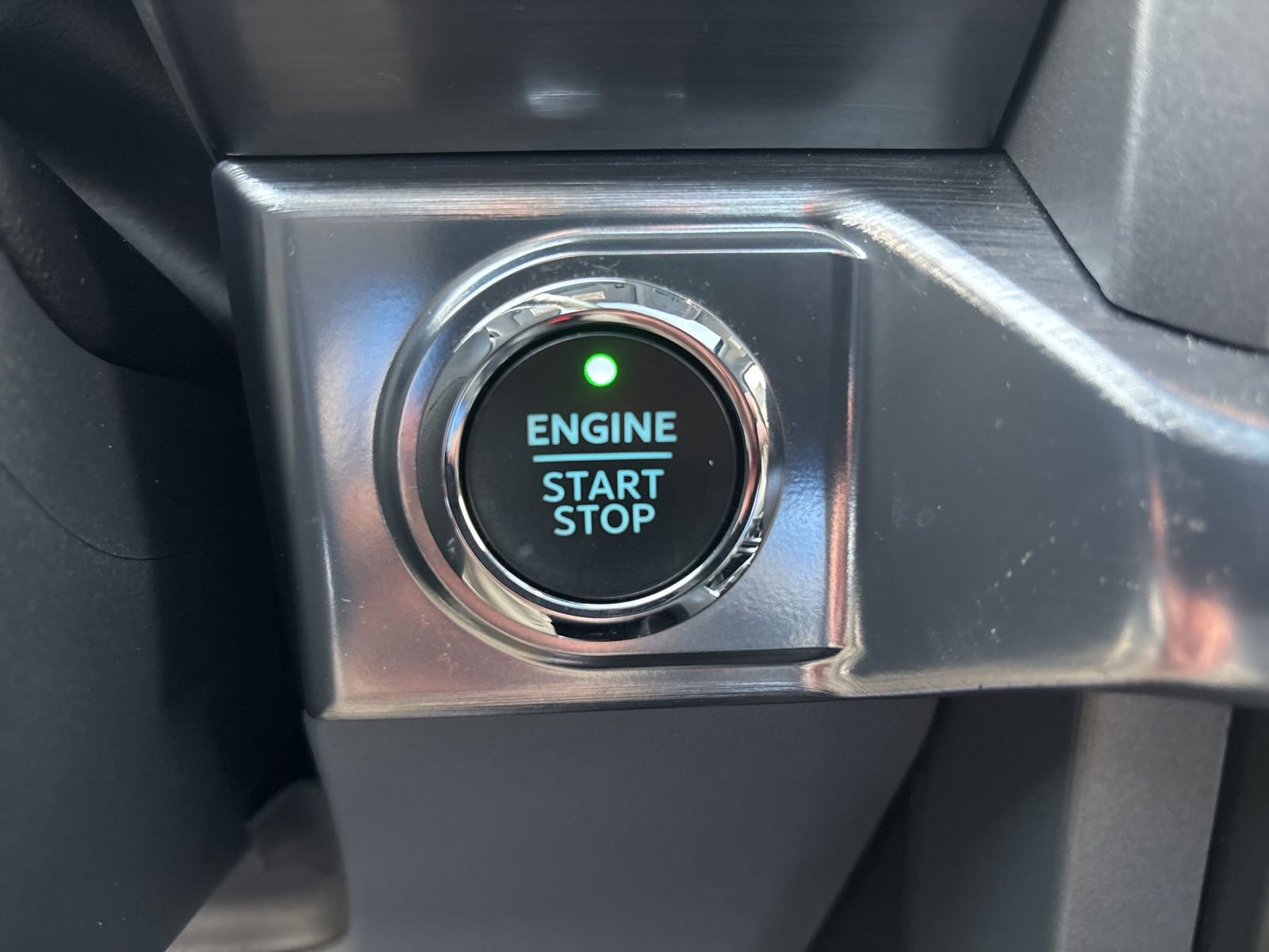 Certified 2022 Ford F150 Lariat w/ Equipment Group 502A High image 25