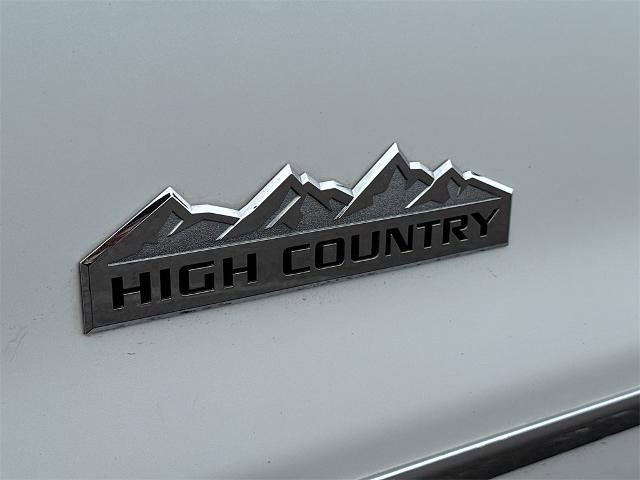 Used 2017 Chevrolet Silverado 1500 High Country image 21