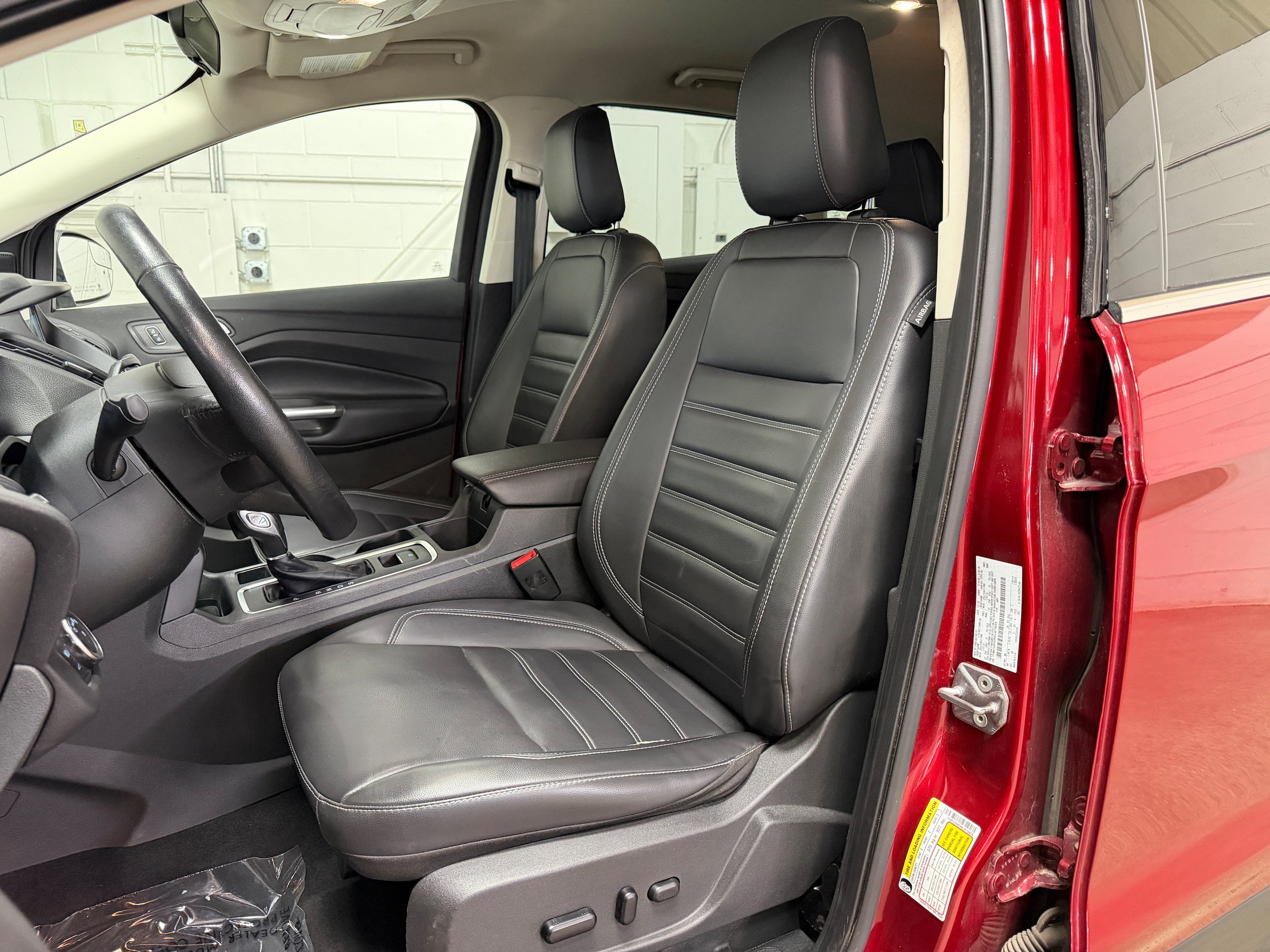 Certified 2019 Ford Escape SEL AWD/4WD image 10