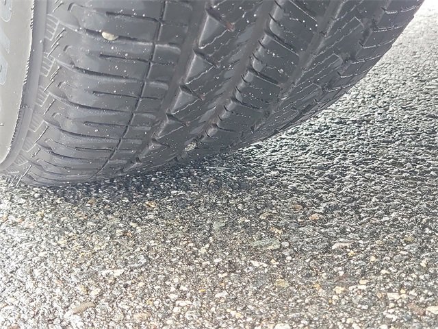 Used 2025 Honda Pilot Black Edition image 32