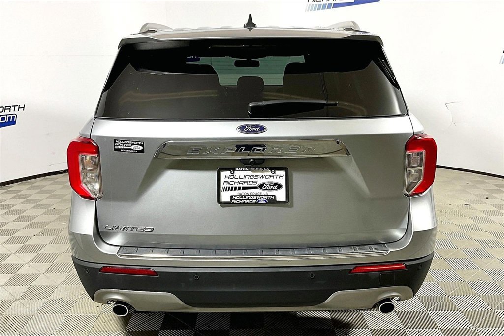 Certified 2024 Ford Explorer Limited image 4