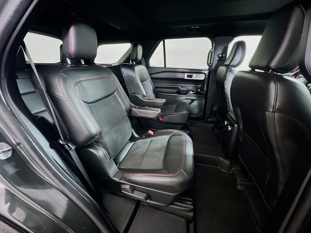 Certified 2022 Ford Explorer ST-Line w/ Class IV Trailer Tow Package image 35